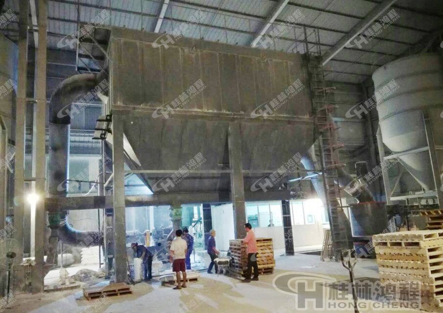 HCH1395超細(xì)滑石粉生產(chǎn)設(shè)備，滑石磨粉機(jī)，桂林鴻程環(huán)輥磨