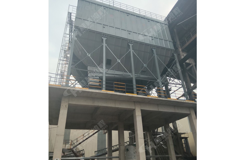 桂林鴻程立磨制粉設備總包項目安裝中 桂林鴻程立磨制粉設備總包項目安裝中